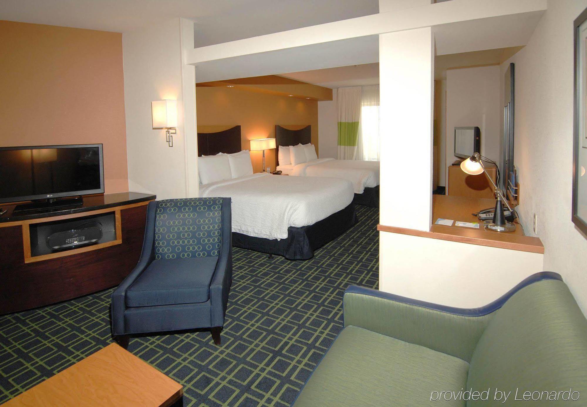 Fairfield Inn & Suites By Marriott Wichita Downtown Exterior foto